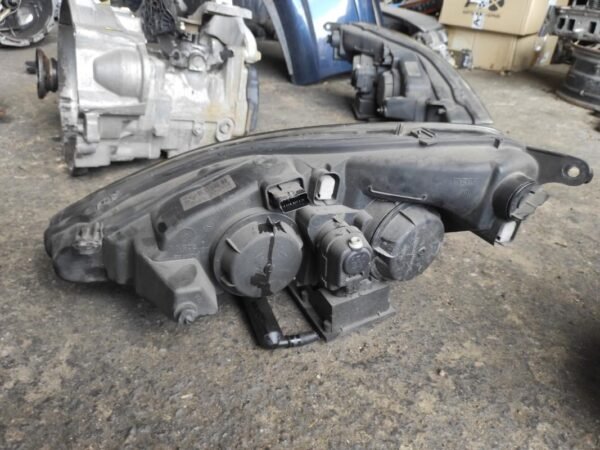 Faro derecho Peugeot 607 2.7 HDi V6 24V (205 cv) - Imagen 2