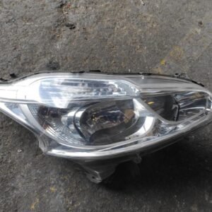 Faro derecho Peugeot 208 1.6 e-HDi (92 cv) FAP STT