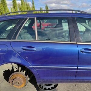 Puerta trasera derecha Mercedes Benz Clase C T-mod (S203) C 220 CDI T (143 cv)
