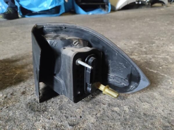 Piloto trasero izquierdo Ford S-MAX 2.0 TDCi (140) MT - Imagen 2