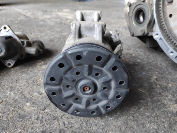 Compresor aire acondicionado Toyota Auris I 2.0 D-4D (126 cv) - Imagen 3