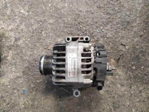 Alternador Opel Corsa D 3-puertas 1.3 CDTI (75 cv)