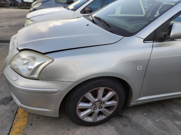 Aleta Delantera Izquierda Toyota Avensis II 2.0 D-4D (116 cv)