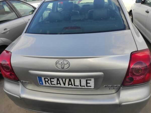 Porton trasero Toyota Avensis II 2.0 D-4D (116 cv)
