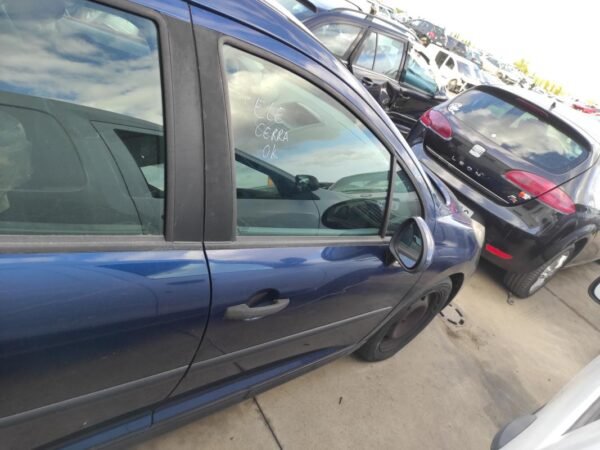 Puerta delantera derecha Peugeot 207 SW 1.6 HDI (92 cv)