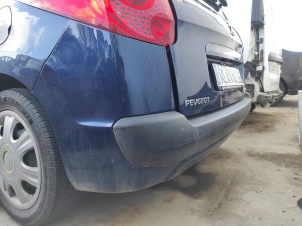 Paragolpe trasero Peugeot 207 SW 1.6 HDI (92 cv) - Imagen 2