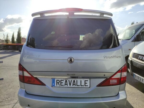 Porton trasero Ssangyong Rodius I 2.7 Xid (165cv)