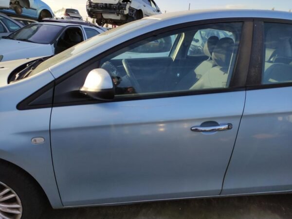 Puerta delantera izquierda Fiat Bravo II 1.9 MultiJet (120 cv)