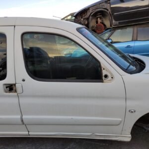 Puerta delantera derecha Citroen Berlingo I (Versión 2002) 1.9 D (71 cv)