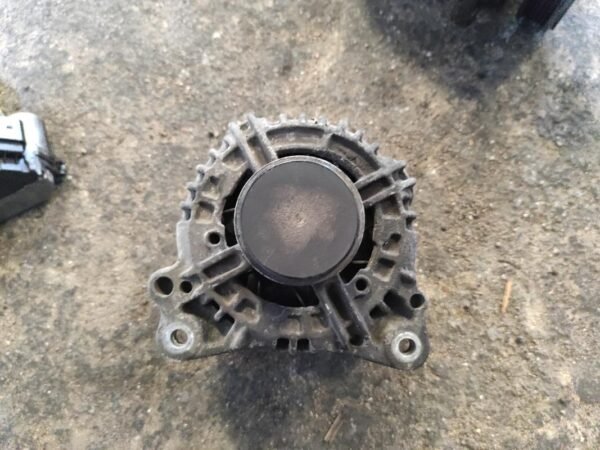 Alternador Audi A4 Avant (B7 8E) 2.0 TDI (170 cv) - Imagen 2