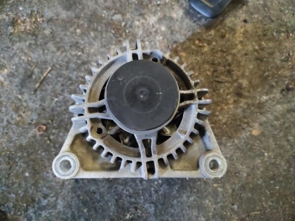 Alternador Peugeot 208 1.2 VTi (82 cv) - Imagen 2
