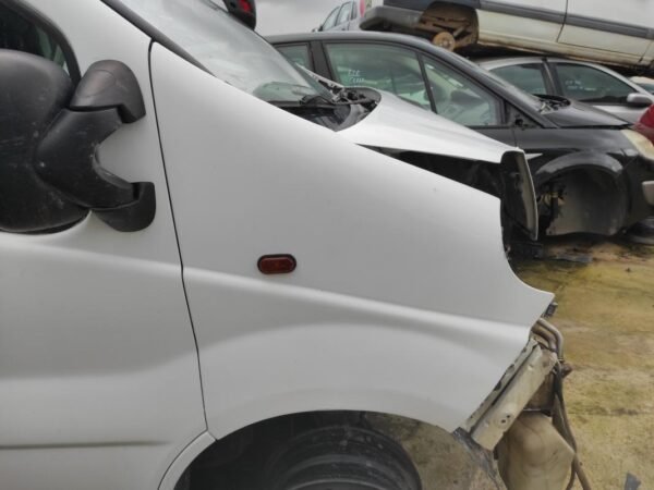 Aleta delantera derecha Opel Vivaro A (Versión 2006) 1.9 DCI (101cv)
