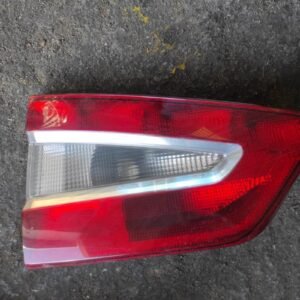 Piloto trasero izquierdo Ford Galaxy II 1.8 TDCi (125)