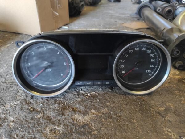 Cuadro de instrumentos Peugeot 508 2.0 HDI (163 cv) FAP