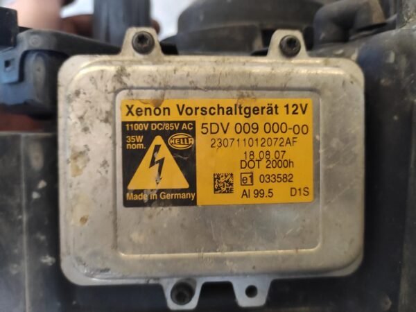 Faro derecho Chrysler Grand Voyager V 2.8 CRD (163cv) - Imagen 4