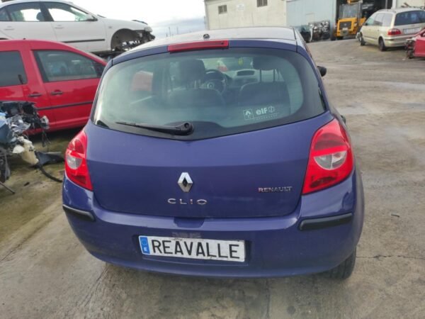 Despiece Renault Clio III 1.5 dCi 8V (68 cv) 2005 - Imagen 4