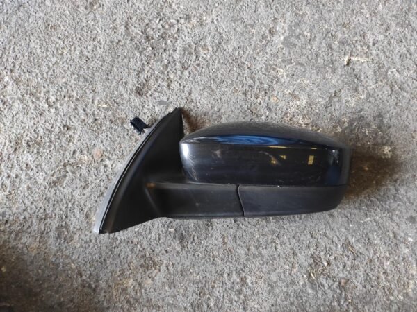 Retrovisor izquierdo Seat Toledo IV (NH) 1.6 TDI (105 cv)