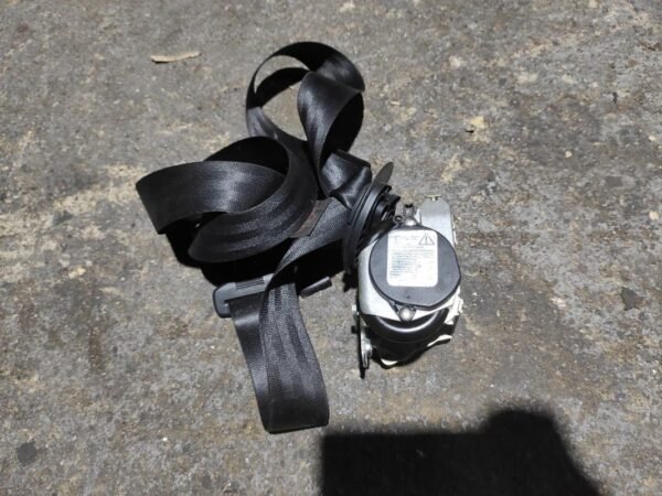 Cinturon seguridad delantero derecho Seat Leon II (1P) 1.9 TDI (105 cv) - Imagen 2