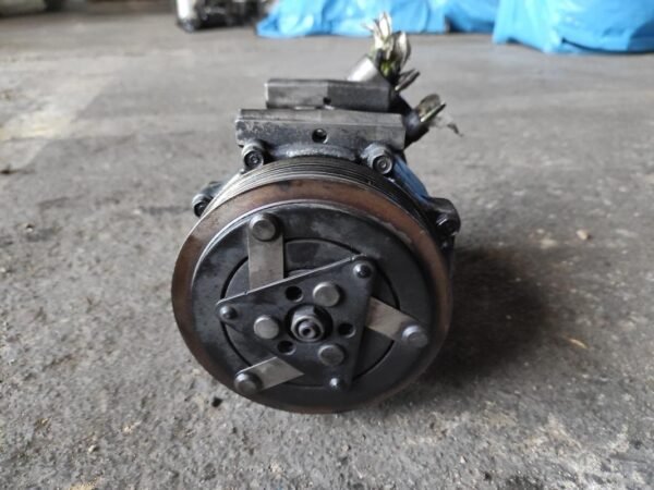 Compresor aire acondicionado Citroen Xsara Picasso (N68) 1.6 HDI FAP (109 cv) - Imagen 3