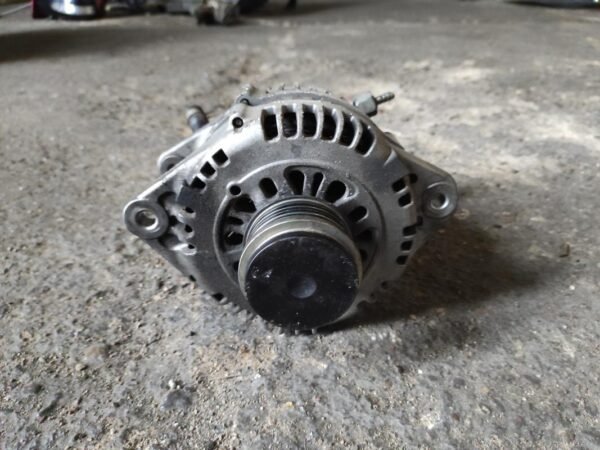 Alternador Opel Astra H 1.7 CDTI (100 cv) - Imagen 2