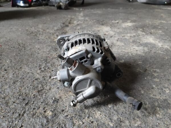 Alternador Opel Astra H 1.7 CDTI (100 cv) - Imagen 3