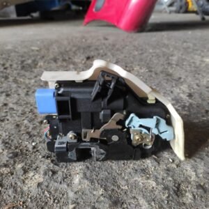 Cerradura puerta delantera derecha Volkswagen Golf V 1.9 TDI (105 cv)