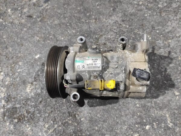 Compresor aire acondicionado Citroen C4 I Hatchback (Fase I, 2004) 1.6 HDi 16V (109 cv) FAP - Imagen 2