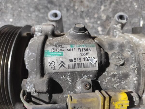Compresor aire acondicionado Citroen C4 I Hatchback (Fase I, 2004) 1.6 HDi 16V (109 cv) FAP - Imagen 4