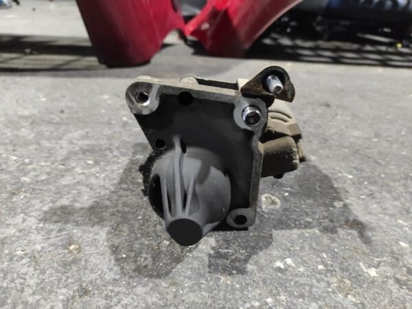 Motor de arranque Citroen C4 I Hatchback (Fase I, 2004) 1.6 HDi 16V (109 cv) FAP - Imagen 2