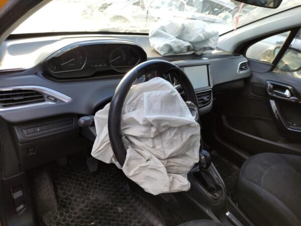 Despiece Peugeot 208 (Versión 2015) 1.2 PureTech (82 cv) 2017 - Imagen 5