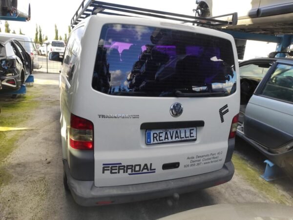 Despiece Volkswagen Transporter V Autobús (7HB, 7HJ, 7EB, 7EJ, 7EF, 7EG, 7HF, 7E) 2.5 TDI (130 cv) 2007 - Imagen 4