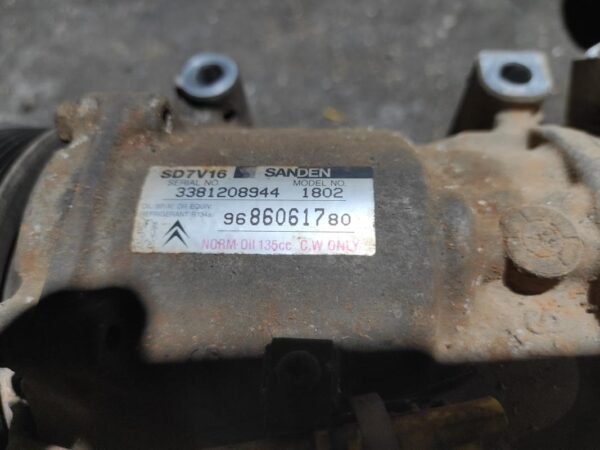 Compresor aire acondicionado Citroen Berlingo II 1.6 HDi (75  cv) - Imagen 4