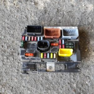 Caja de reles / fusibles Peugeot 207 SW 1.6 HDI (92 cv)