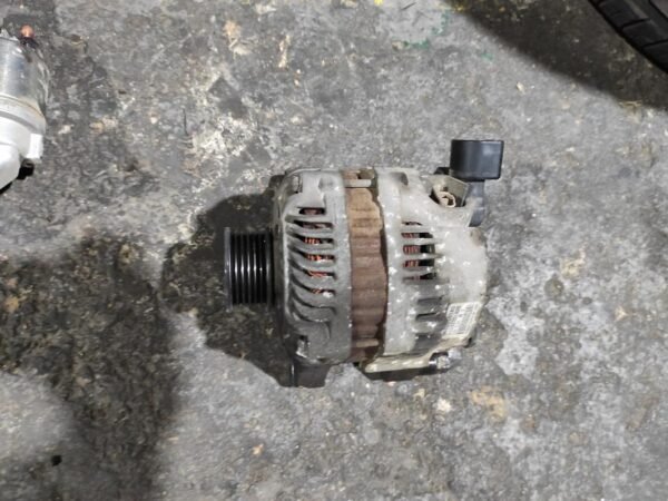 Alternador Peugeot 207 1.4 i (75 cv)