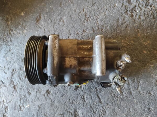 Compresor aire acondicionado Peugeot 207 1.4 i (75 cv)