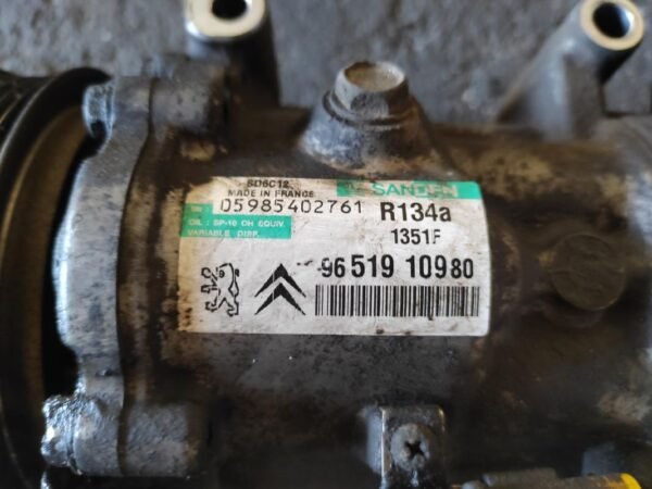 Compresor aire acondicionado Peugeot 207 1.4 i (75 cv) - Imagen 4