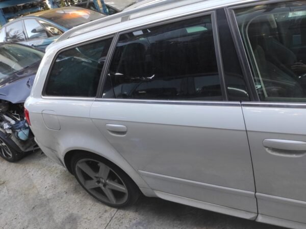 Puerta trasera derecha Seat Exeo ST 2.0 TDI (143 cv)