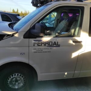 Puerta delantera izquierda Volkswagen Transporter V Autobús (7HB, 7HJ, 7EB, 7EJ, 7EF, 7EG, 7HF, 7E) 2.5 TDI (130 cv)