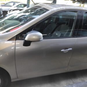 Puerta delantera izquierda Renault Grand Scenic III 1.9dCi (130cv)