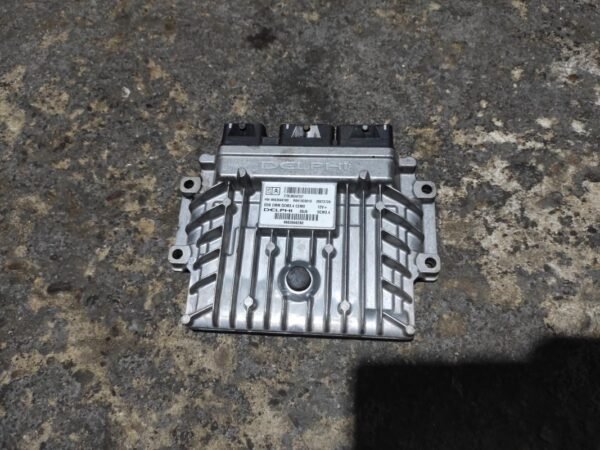 Centralita motor uce Peugeot 407 2.0 HDi (136 cv)