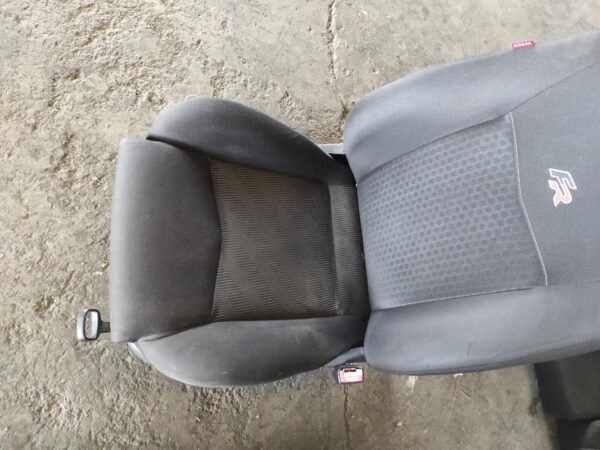 Juego asientos completo Seat Ibiza III 1.9 TDi (130 cv) - Imagen 7