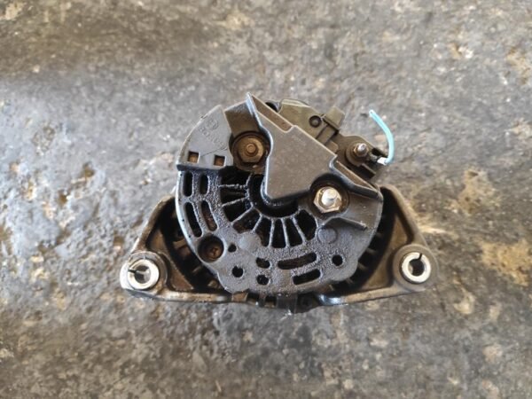 Alternador Opel Zafira A (T3000) 2.0 16V DTI (101 cv) - Imagen 3