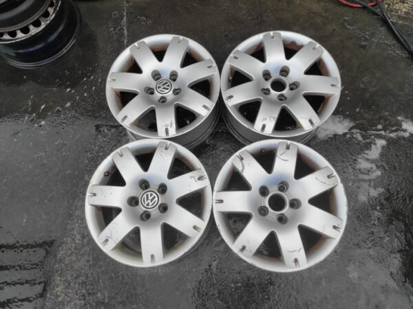 Llantas de 16 pulgadas Volkswagen Passat (B5), 7Jx16H2 ET37.