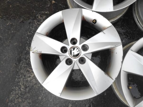 Llantas de 15 pulgadas Skoda Fabia II del 2013, 6Jx15H2 ET43. - Imagen 4