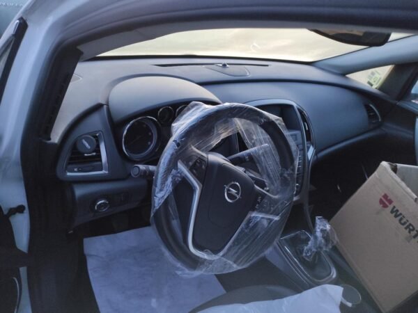 Despiece Opel Astra J 2.0 CDTI (160 cv) 2010 - Imagen 5