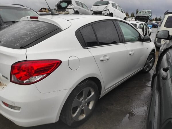 Despiece Chevrolet Cruze Hatchback 2.0 (163 cv) Automatico 2012 - Imagen 3
