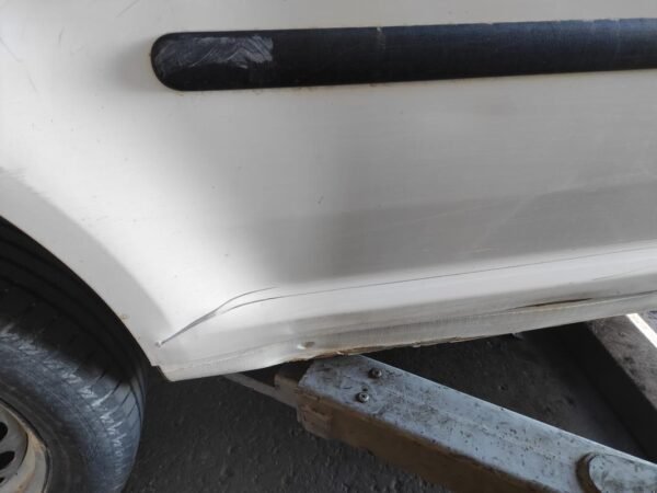 Puerta lateral corredera derecha Volkswagen Caddy (Typ 2K) 2.0 SDI (70 cv) - Imagen 2