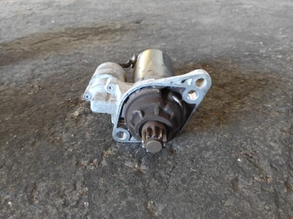 Motor de arranque Volkswagen Caddy (Typ 2K) 2.0 SDI (70 cv) - Imagen 2