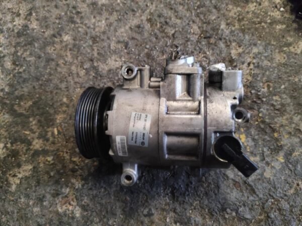 Compresor aire acondicionado Seat Exeo ST 2.0 TDI (143 cv) - Imagen 2