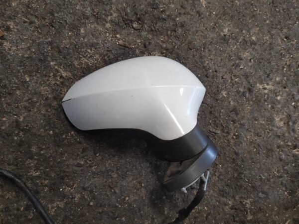 Retrovisor derecho Seat Exeo ST 2.0 TDI (143 cv)